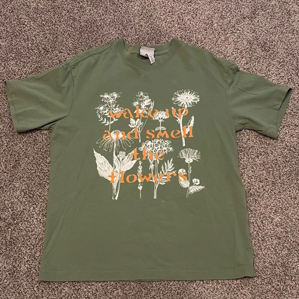 H&M “Wake Up and Smell the Flowers” Tee - Picture 2 of 5